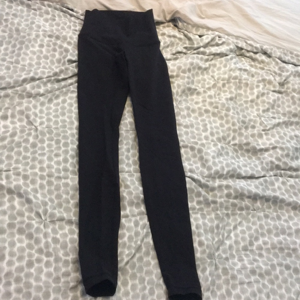 Black lululemon leggings
